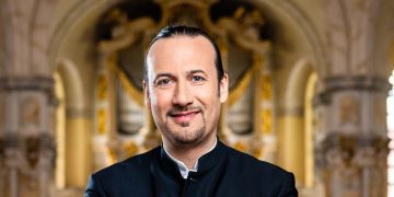 Dresdner Kantor bringt Poppe-Orgel vor den Toren Geras zum Klingen